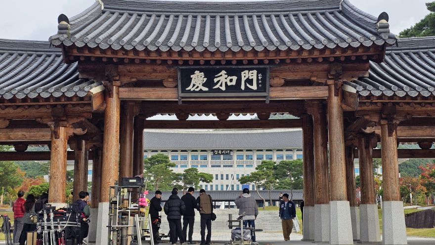 ②드라마_21세기_대군부인_경북_촬영지(도청_회랑).jpg