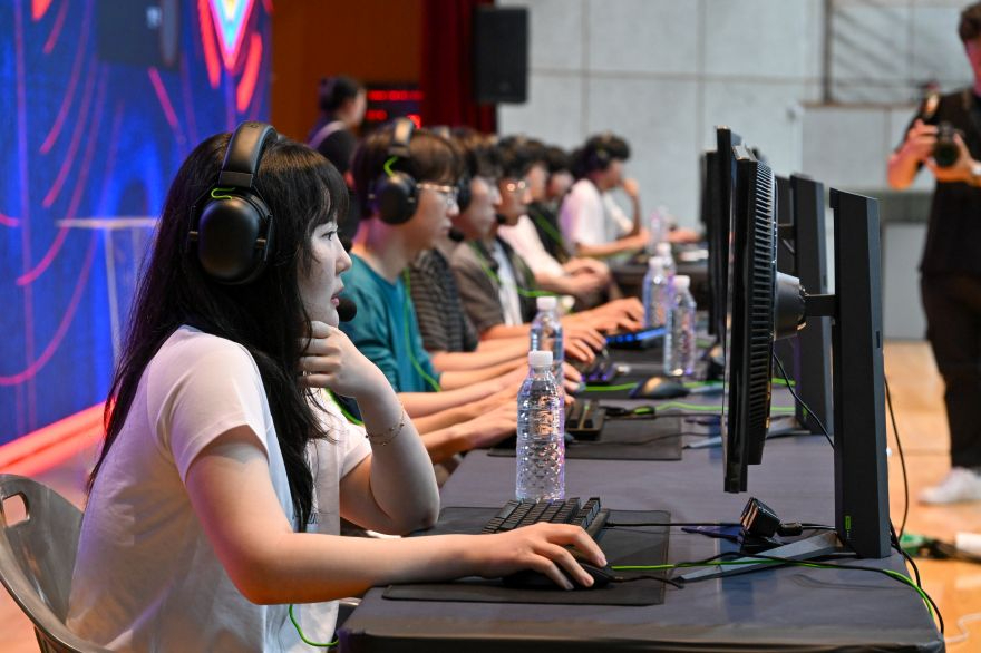 영주-1-3 제3회 영주시장배 아마추어 e스포츠대회, 뜨거운 열기 속 성료(선수들 경기모습).jpg