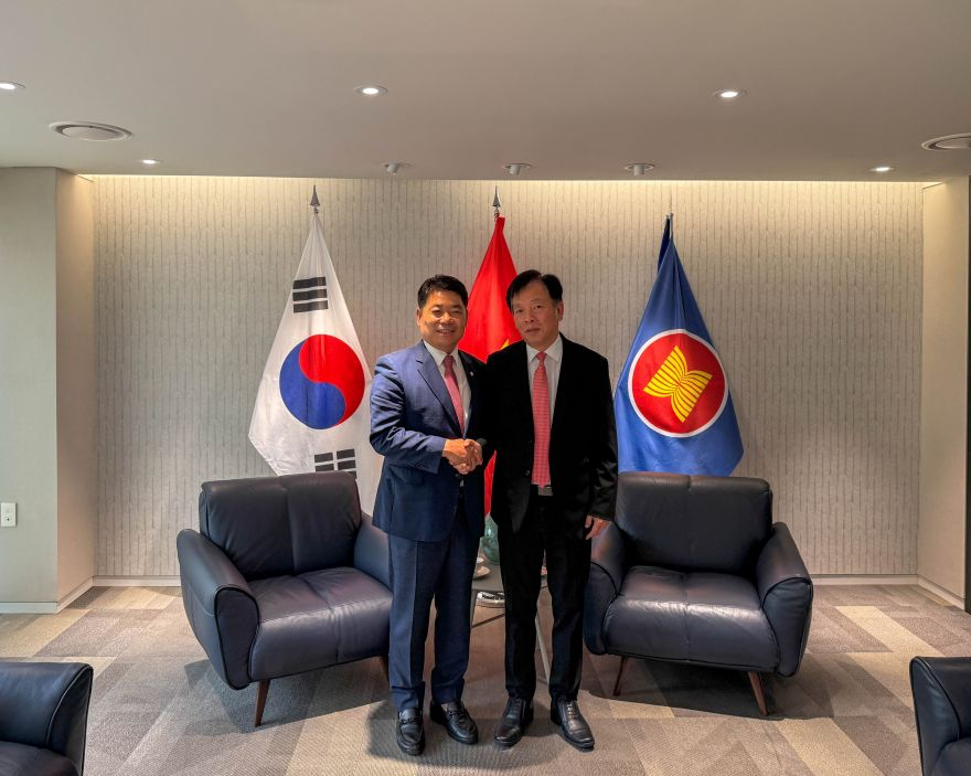 1-2. 보도자료 사진(260824) 영주시의회 의장 주한베트남대사 접견.jpg