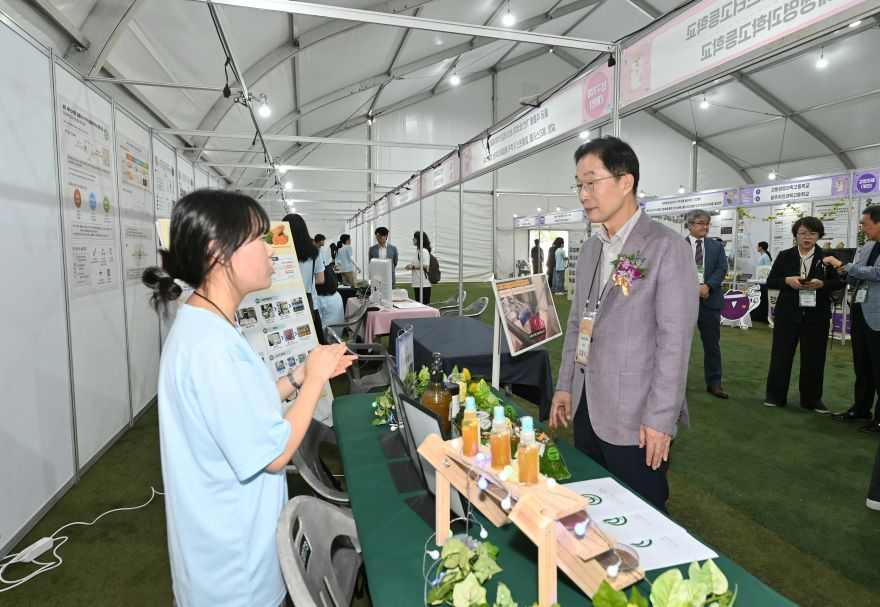 2.경북교육청, 제55년차 전국영농학생축제 참가_01.jpg