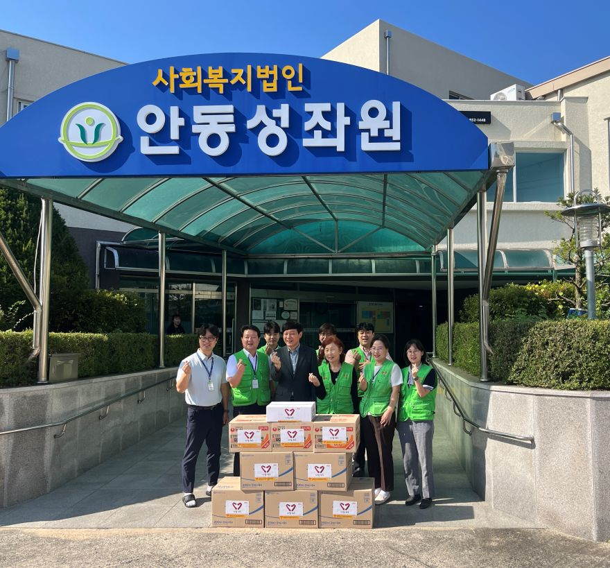 5. 단체사진.jpg