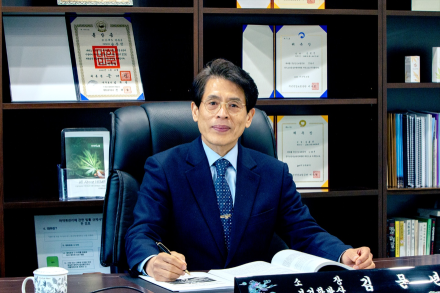 규제에 가로막힌 혁신은 결코 황금 알을 낳을 수 없다