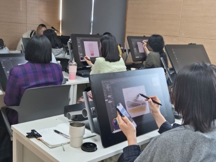 “방학 맞은 경북 청소년, 웹툰 세상에 빠진다”... 경북웹툰캠퍼스, 맞춤형 교육 본격화
