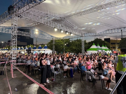 포항 영일대 물들인 ‘흙 속의 진주’… 벤토나이트 축제 성료