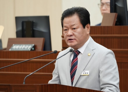 “치매 돌봄, 사후 관리서 데이터 기반 선제 예방으로”… 안동시의회 손광영 부의장, ‘스마트 뇌 건강 도시’ 대전환 촉구